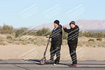 media/Jan-15-2026-Racers Edge (Thu) [[dfebeb70ab]]/1-Around the Pits-Track Walk/